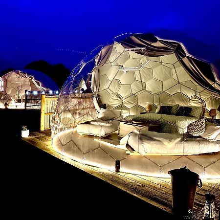 Deerstone Glamping-Pinhaw Beacon Dome Hot Tub Hotel Earby ภายนอก รูปภาพ