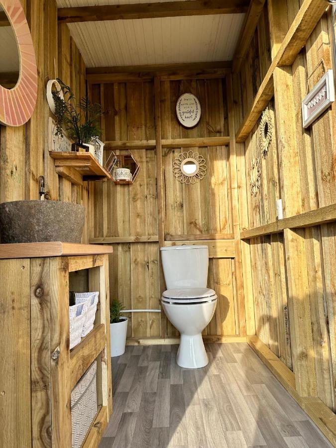 Deerstone Glamping-Pinhaw Beacon Dome Hot Tub Hotel Earby ภายนอก รูปภาพ
