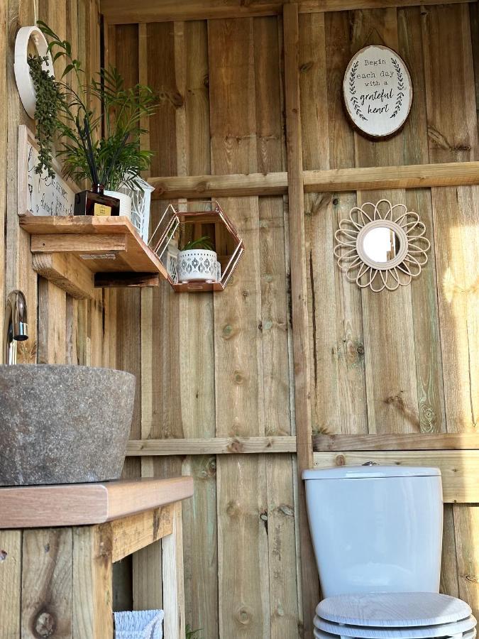 Deerstone Glamping-Pinhaw Beacon Dome Hot Tub Hotel Earby ภายนอก รูปภาพ